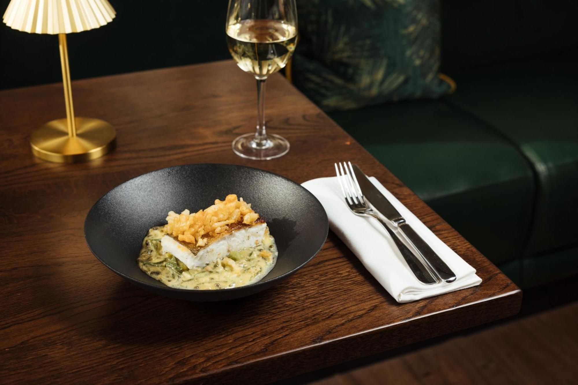 Montcalm East, Autograph Collection Отель
