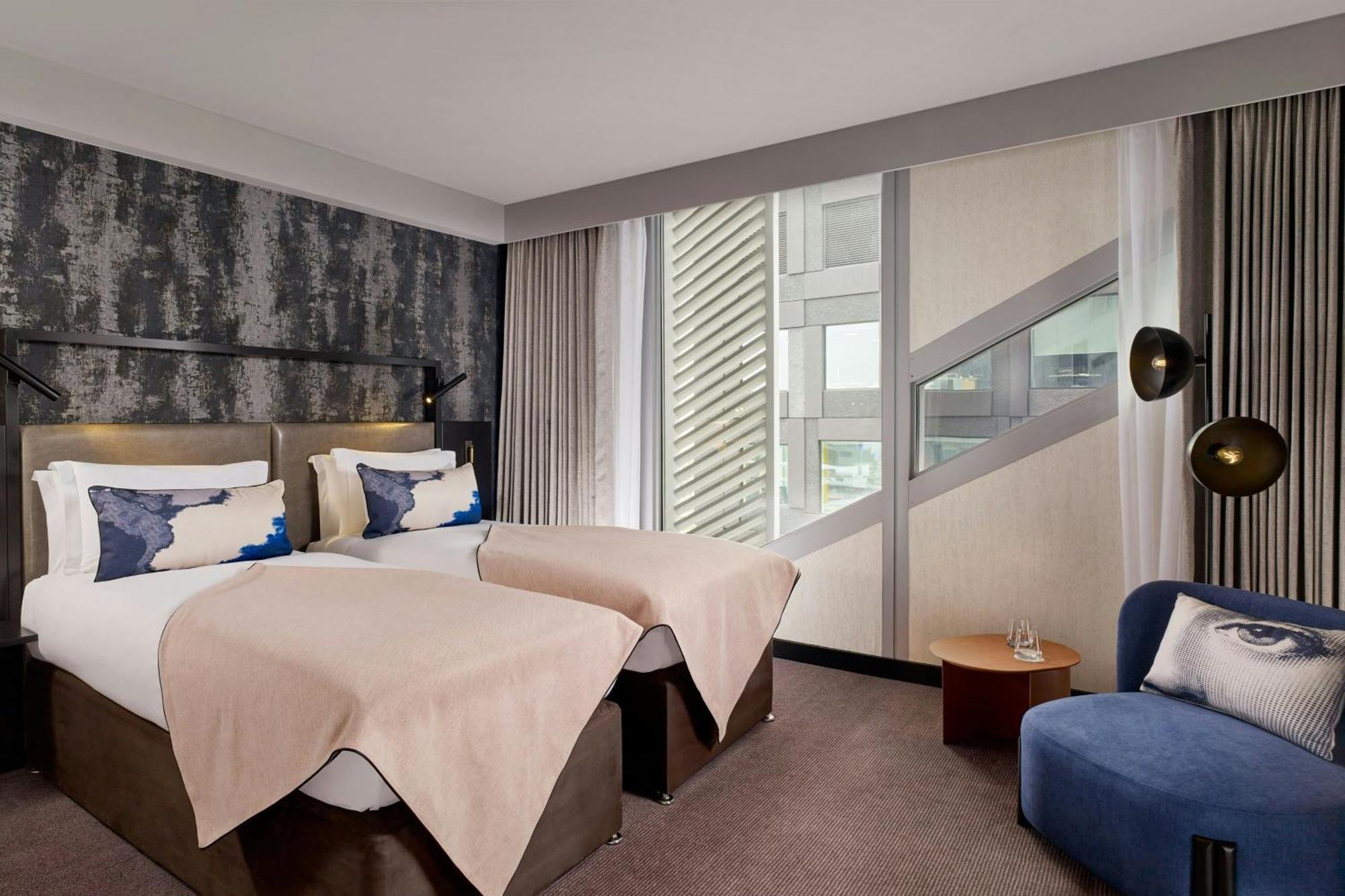 Отель Montcalm East, Autograph Collection 5*