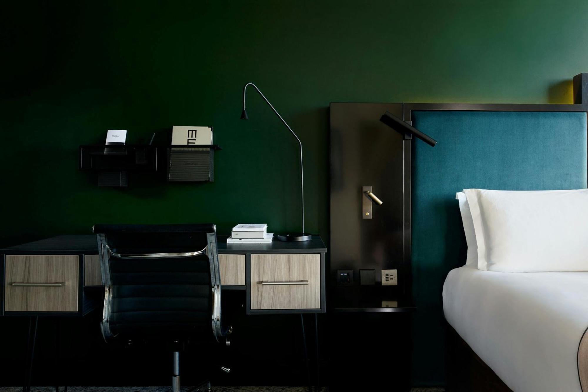 Montcalm East, Autograph Collection Лондон