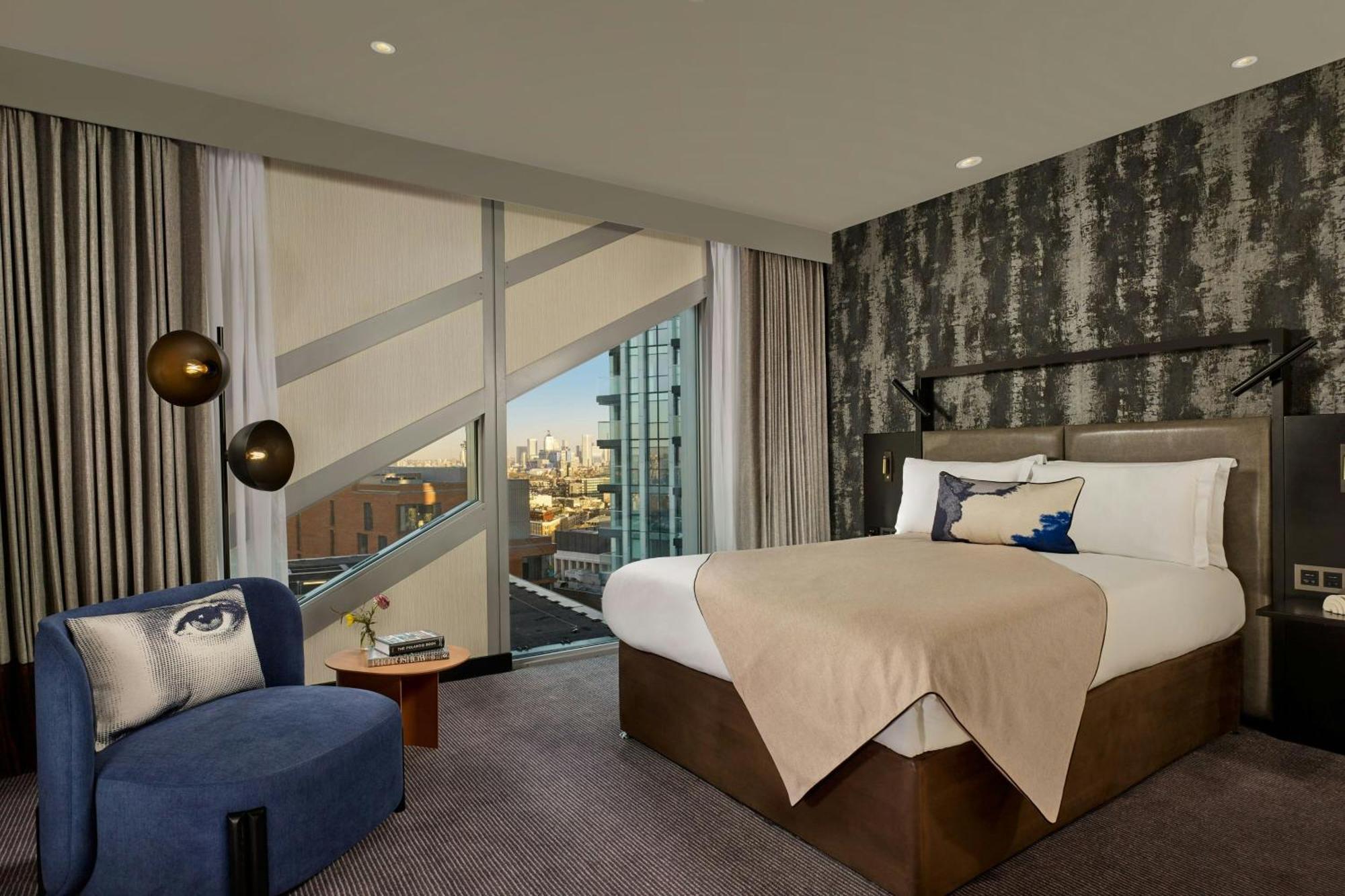 Montcalm East, Autograph Collection 5* Лондон